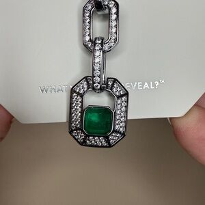Elegant Silver and Green Necklace